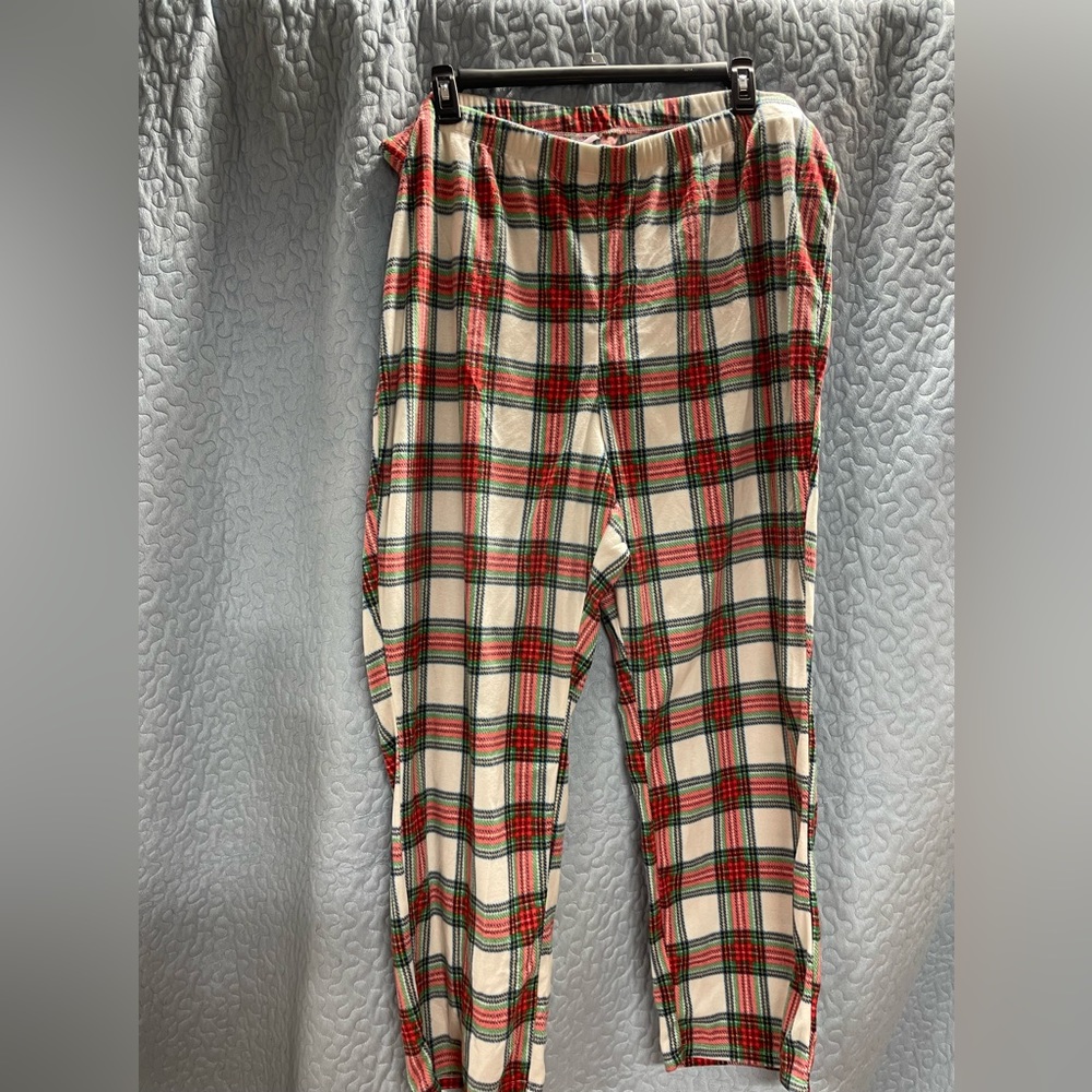 Holiday matching pajamas lounge pants - Picture 8 of 10